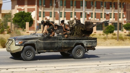 طرابلس میں ہونے والی لڑائیوں میں خلیفہ حفتر کے دس فوجی ہلاک 