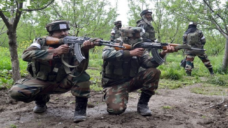 کشمیر میں 2 ہندوستانی فوجی مارے گئے