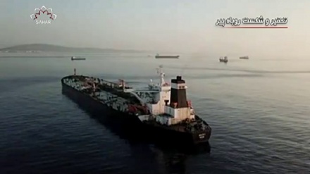 ایرانی آئل ٹینکرجبل الطارق سے روانہ ہوگیا