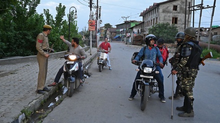 کشمیر میں مذہبی بندشیں لگائے جانے کی مذمت