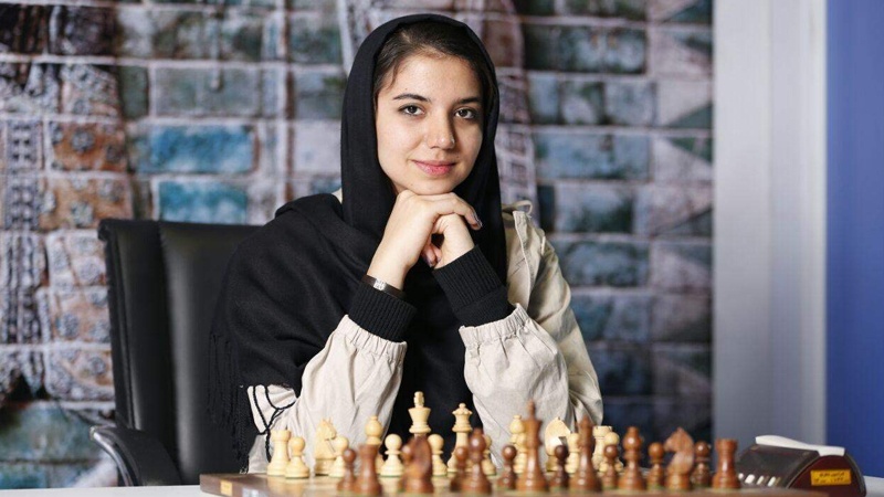 سارا خادمۆشەریعە چوو بۆ ڕێزبەندی ١٧ شەترەنج بازیی سەرتری جیهان