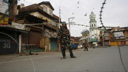 کشمیر میں پابندیوں کی وجہ سے معمولات زندگی متاثر