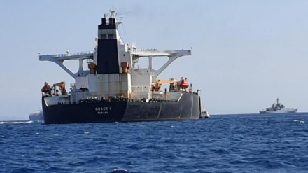 ایرانی تیل بردار جہاز آدریان دریا  جبل الطارق  سے روانہ