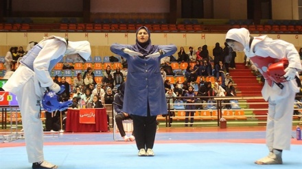 لە پێشبڕکێکانی تێکواندۆی خانمانی ئێران لە تەورێز، پارێزگای ئەلبورز بوو بەپاڵەوان