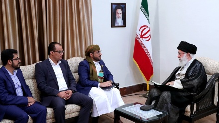 رهبرمعظم انقلاب اسلامی سے  انصاراللہ کے ترجمان کی ملاقات