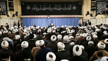 Rêberê giranqedir ê Inqilabê: Bi Amerîkayê re yê di hîç astekê de muzakire neyê kirin