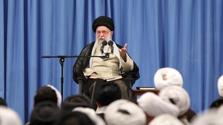 امریکہ کی مذاکراتی پیشکش در اصل ایران پر اپنی خواہشات مسلط کرنا ہے:رہبر انقلاب اسلامی