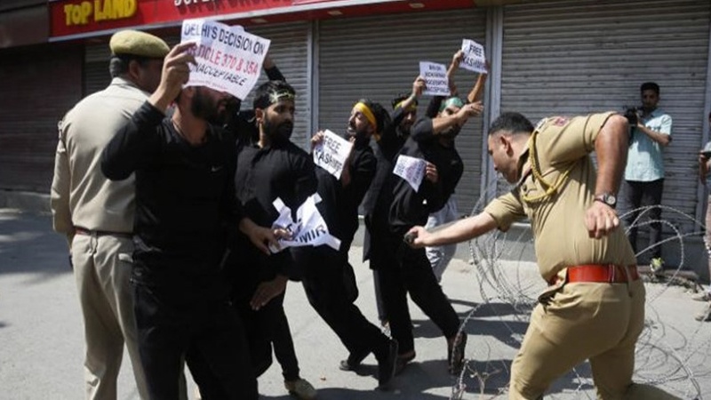 کشمیر میں عزاداران حسینی پر سیکورٹی فورس کے حملے 