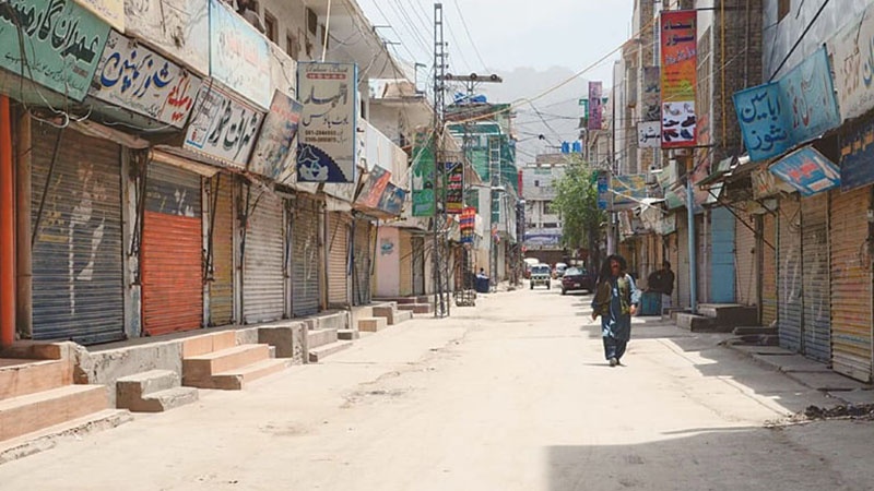 مولانا محمد حنیف کے قتل کے خلاف کوئٹہ میں شٹرڈاؤن ہڑتال ، دوکانیں اور کار و باری مراکز بند 