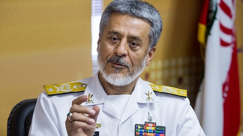 Kontr-admiral Səyyari: İran üstün hərbi qüdrətdir