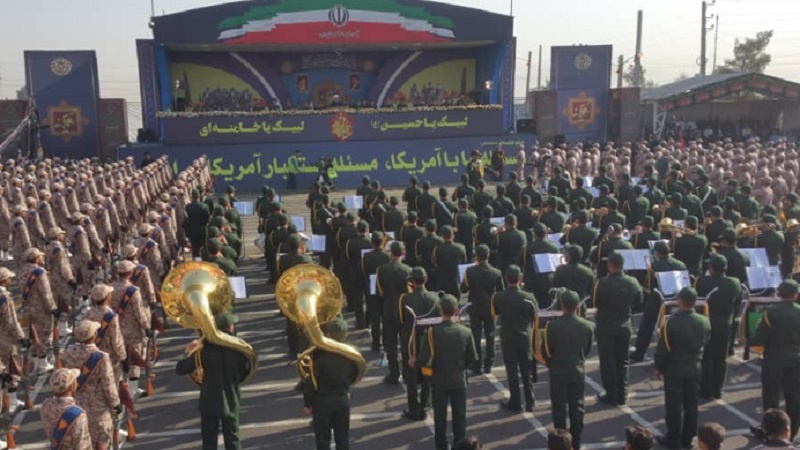 ہفتہ دفاع مقدس کے موقع پر ایرانی مسلح افواج کی شاندار پریڈ