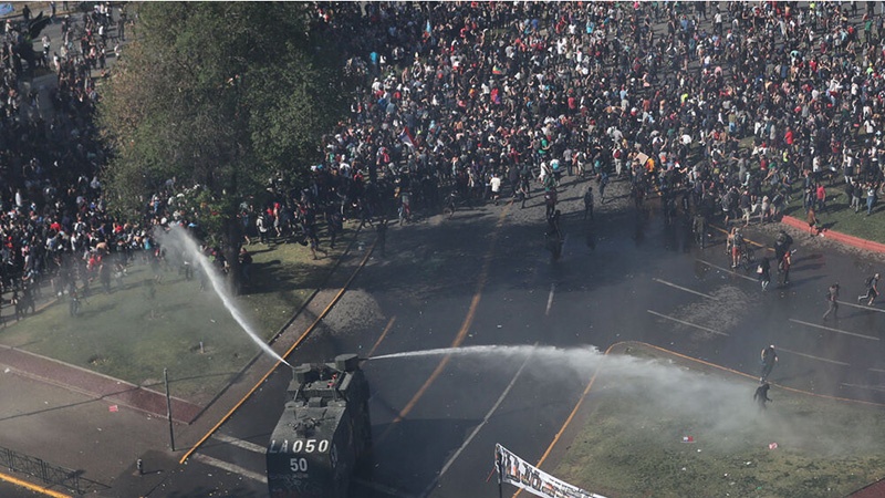 چلی میں حکومت مخالف مظاہرے، کئی افراد زخمی