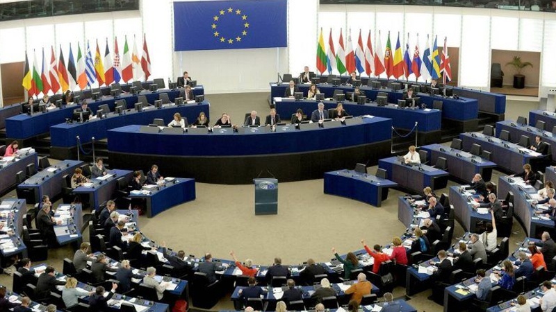 Avropa Parlamenti miqrantların xilası əməliyyatlarının artmasına qarşı çıxıb
