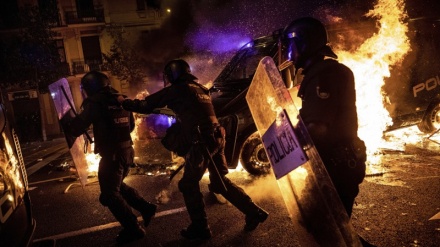 اسپین کے علاقے کیٹالونیا میں پرتشدد مظاہرے   