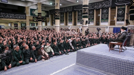 Rêberê giranqedir ê Inqilabê: '' Sîyaseta Zexta Herîzêde tûşî işkestê bûye