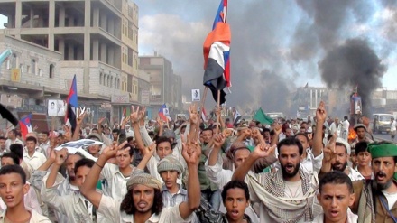 یمنی عوام کے مظاہرے اور یمنی فوج کی جارحین کے خلاف کارروائی