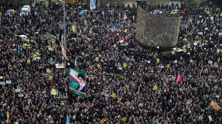 Tehran əhalisi iğtişaşçıların hərəkətlərini pisləmək üçün yürüş keçirib