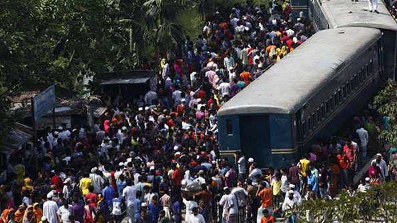 بنگلہ دیش: ٹرینوں کے تصادم میں15 افراد ہلاک