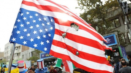 سارے ایران نے امریکہ کو کوسا! ۔ ویڈیو