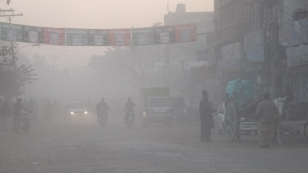 لاہور میں گرد آلود زہریلی دھند خطرناک 