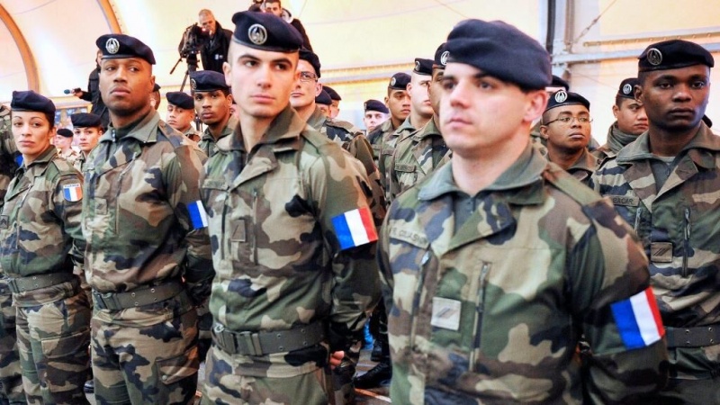 درێژەی کردەی دەس تێوەردەرانەی فەڕەنسا لە سووریا