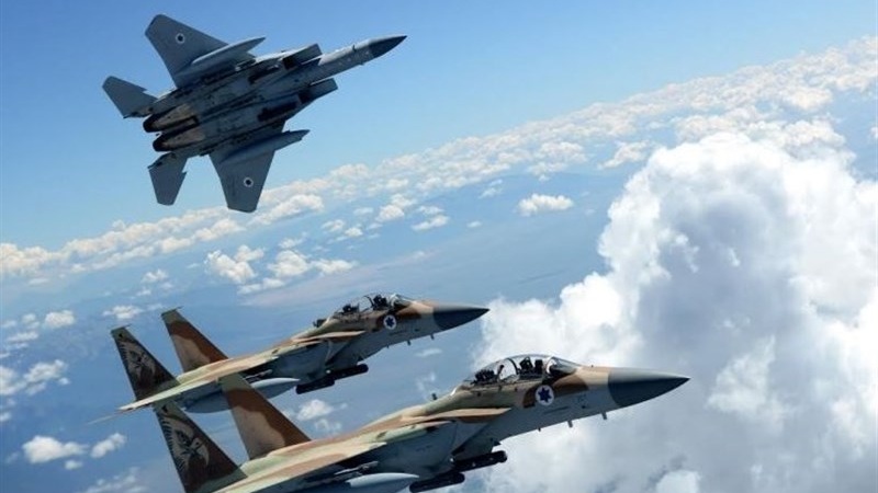 غزہ پر اسرائیلی جنگی طیاروں کی بمباری 