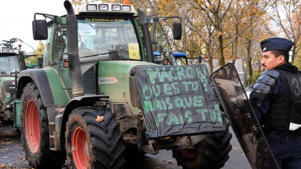 کۆبوونەوی ناڕازیانەی وەرزیەرانی ئاڵمانیایی لە شەقامەکانی بەرلین