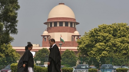 ہندوستان میں بی جے پی حکومت کو جھٹکا، عدالت عظمی نے غداری قانون پر روک لگا دی