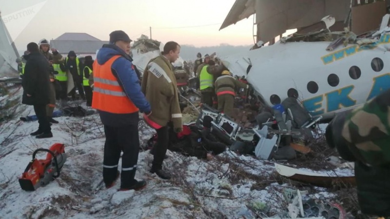 قزاقستان میں مسافر طیارہ گرکر تباہ 14 افراد جاں بحق