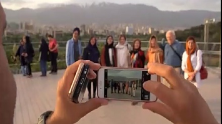 چەن بەشێک لە بەڵگە فیلمی ئافرەتە ئێرانیەکان