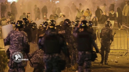 Nemirna noć u Bejrutu: Sukobi policije i demonstranata