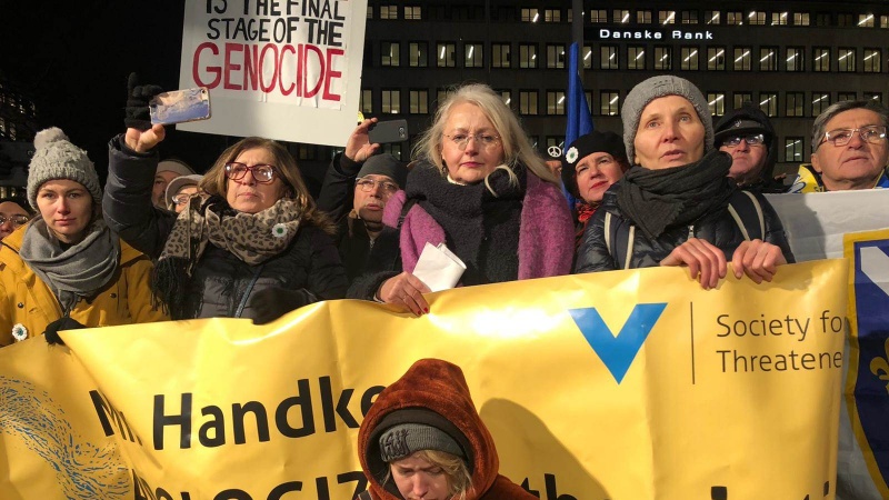 Protesti u Stockholmu: Sram da ih bude, nagradu su dali negatoru genocida