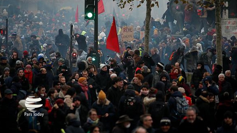 فرانس میں ہڑتال اور احتجاج، ملکی نظام بری طرح متاثر