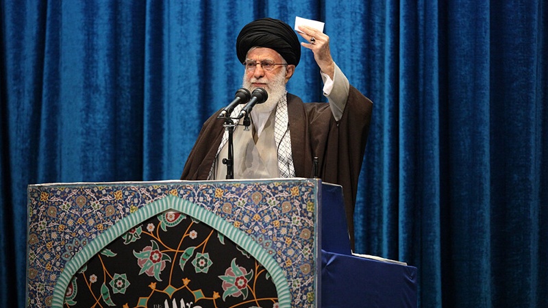 تہران کی نماز جمعہ : ایرانی قوم کی عظمت و اقتدار کے معیارات کا بیان