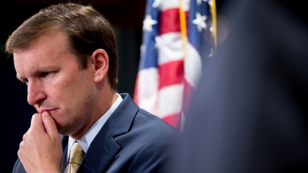 Amerikalı senator: Tramp ölkəmizi dünyada təcrid etdi