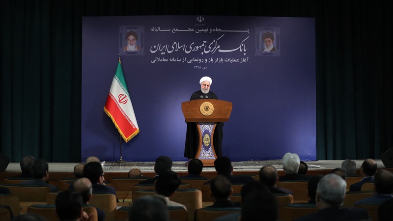ایرانی عوام امریکا کی سازشوں کے مقابلے میں ڈٹے ہوئے ہیں، صد روحانی 