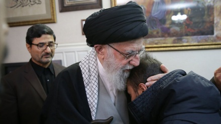 Lider islamske revolucije Irana u domu Kasima Sulejmanija