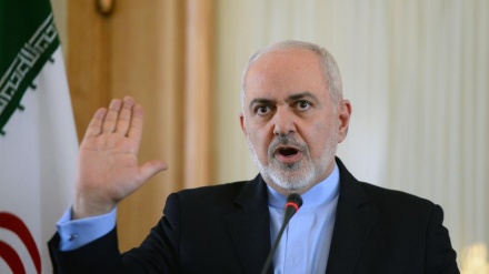 ہتھیاروں کی پابندی کی مدت بڑھانے پر ایران کا رد عمل سخت ہو گا: جواد ظریف