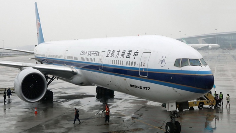 Çin aviaşirkəti Bakıya uçuşları dayandırdı
