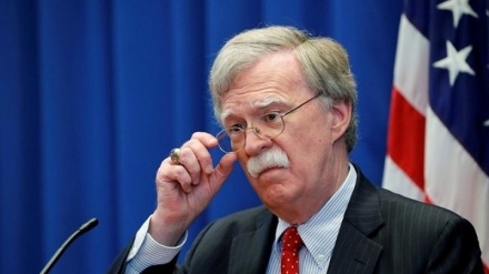 Bolton Trampın İrana qarşı maksimum təzyiq siyasətini qınayıb