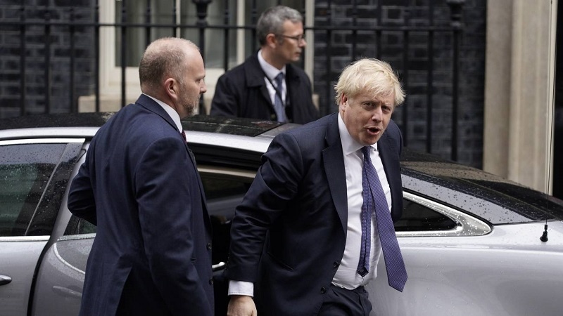 برطانوی کابینہ میں شدید اختلافات کئی وزراء فارغ