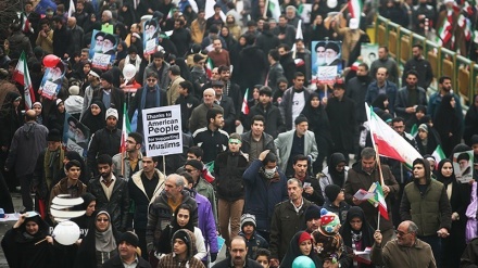 ایرانی قوم آج نئی تاریخ رقم کرے گی