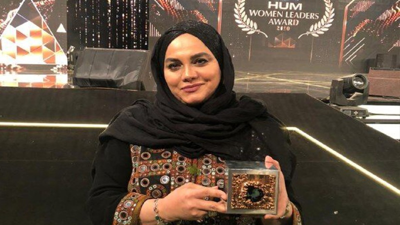 خاتون ایرانی ہدایت کار کے لئے پاکستان کا ہم ایوارڈ 