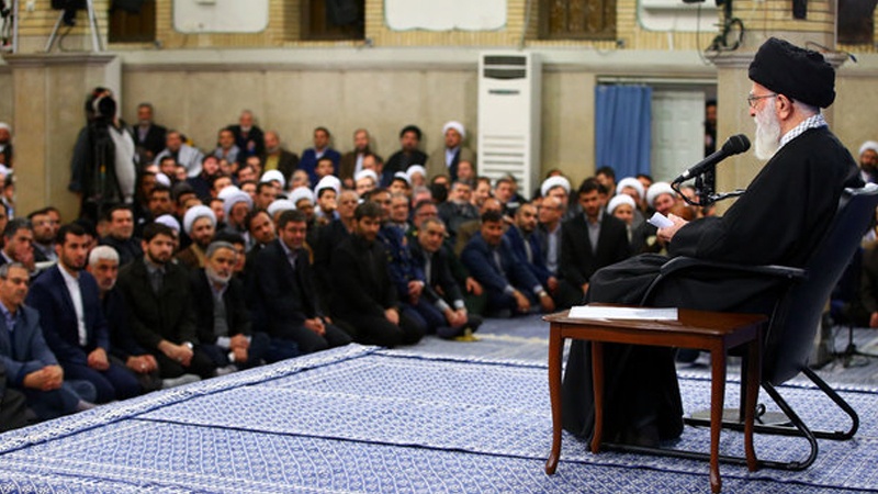 Şərqi Azərbaycan vilayətinin əhalisindən ibarət minlərlə adam islam inqilabının böyük rəhbəri ilə görüşüb
