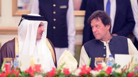 پاکستان کے وزیراعظم کی امیر قطر سے ملاقات 