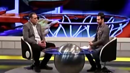 ئاوێنەی وەرزشی - تۆپی دەست