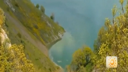 گۆرانیێکی خۆش بە دەنگی مامۆستا حەسەن زیرەک له بەرنامەی ڕۆژی نوێ