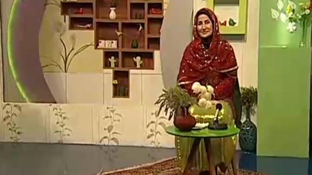 ڕێز گرتنی مامۆستا مستەفا مەحموودی لە خاتوو مەهتاب (ئارەزوو) زیرەک