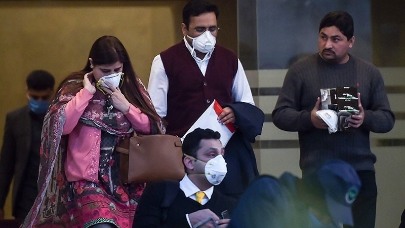 پاکستان میں کورونا کے یومیہ کیسز کی تعداد تین ہزار سے زائد