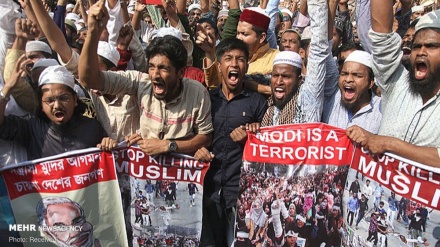 ہندوستان میں مسلمان کشی کے خلاف بنگلہ دیشی عوام کا مظاہرہ ۔ تصاویر